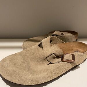 Birkenstock Boston Taupe Suede